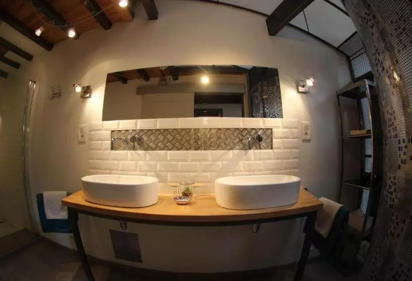 Aamiaismajoitus (B&B) Le Clos Du Barry