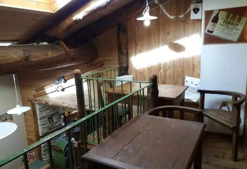 Aamiaismajoitus (B&B) Osteria L Iero D Eima