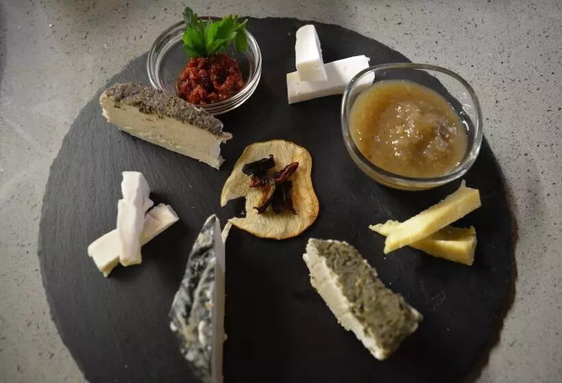 Aamiaismajoitus (B&B) Osteria L Iero D Eima