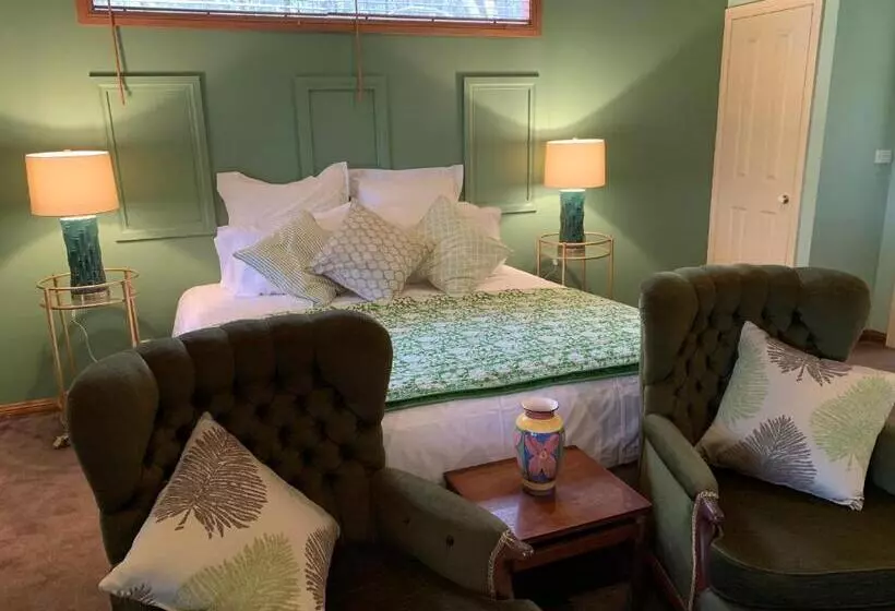 ベッドアンドブレックファースト Stephanie’s Country Cottages