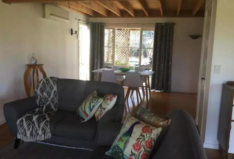 ベッドアンドブレックファースト Stephanie’s Country Cottages