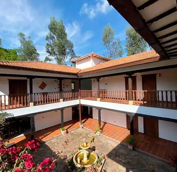 Hotelli Campestre El Portón De Los Jeroglíficos