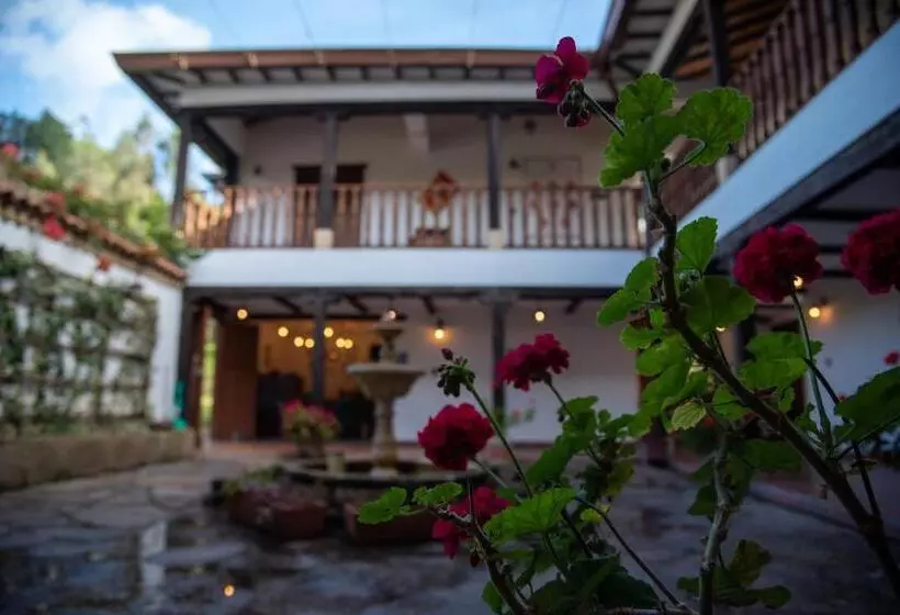 Hotelli Campestre El Portón De Los Jeroglíficos