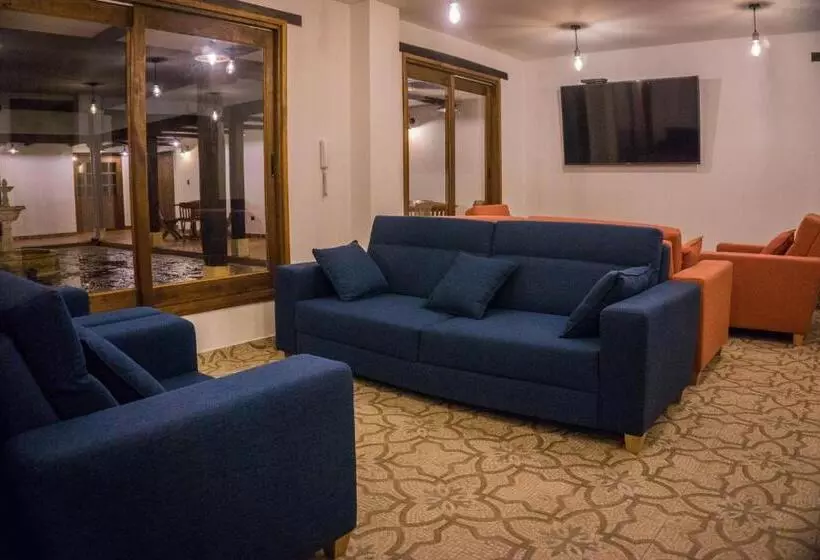 Hotelli Campestre El Portón De Los Jeroglíficos