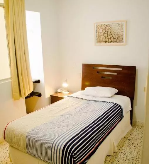 ホテル Hostal Oro Negro
