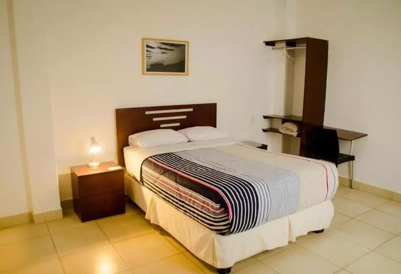 ホテル Hostal Oro Negro