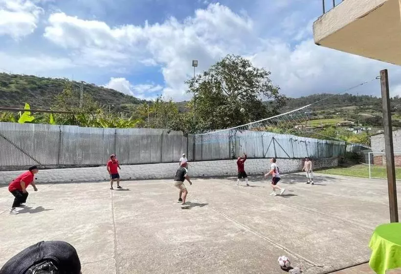 Hotelli Hostería Vista Del Valle