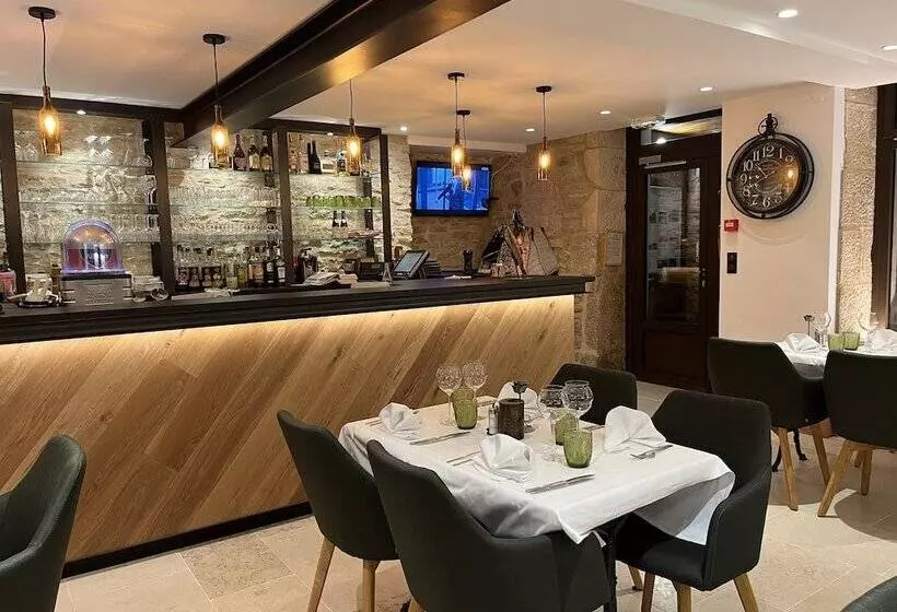 Hotelli Logis Le Marronnier