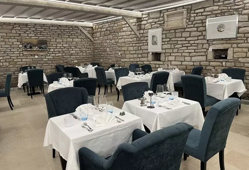 Hotelli Logis Le Marronnier