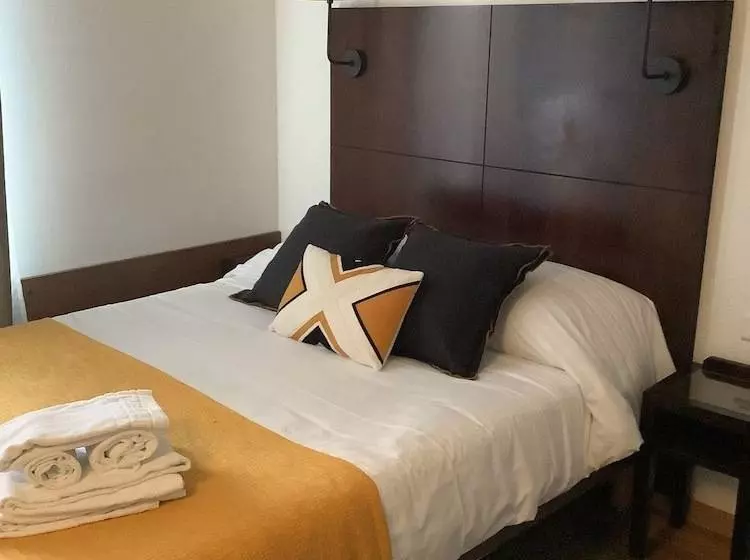 Hotelli Logis Le Marronnier