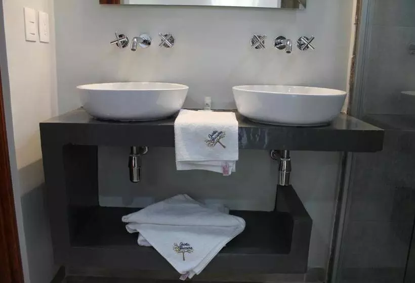 ホテル Quinta Huizache