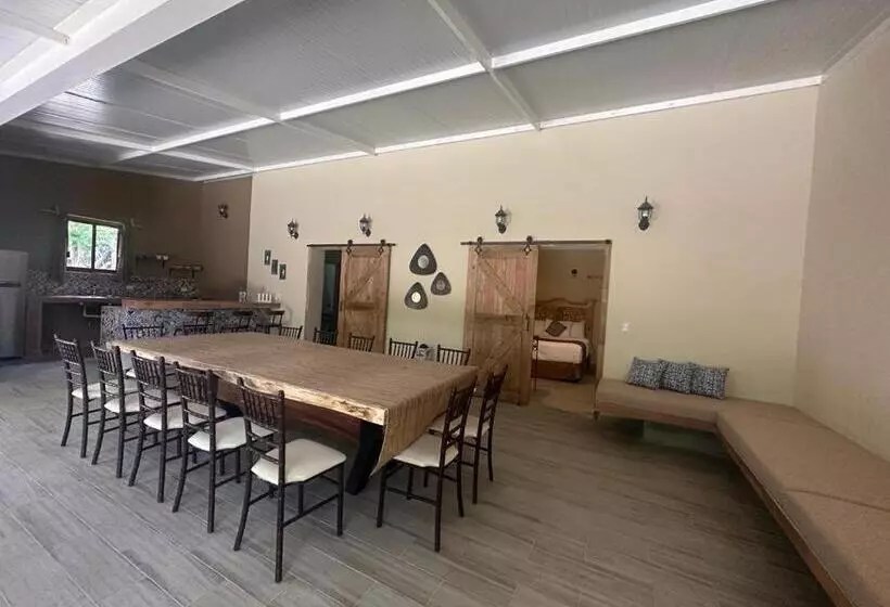 ホテル Quinta Minera