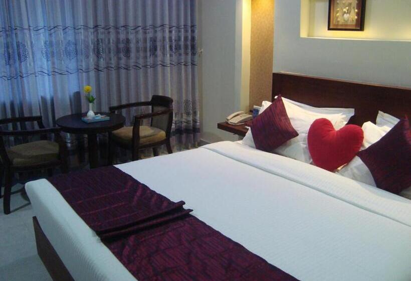 Hotel Rouba Residency