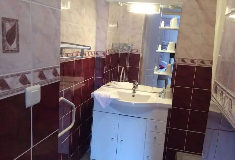 Hotelli Résidence Hôtel De La Salle