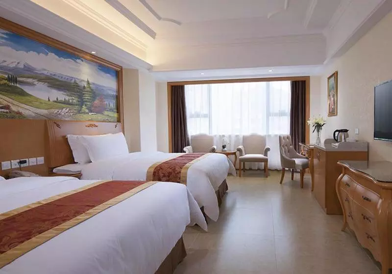 Vienna International Hotel Guangdong Yangjiang Zapo Travel Avenue