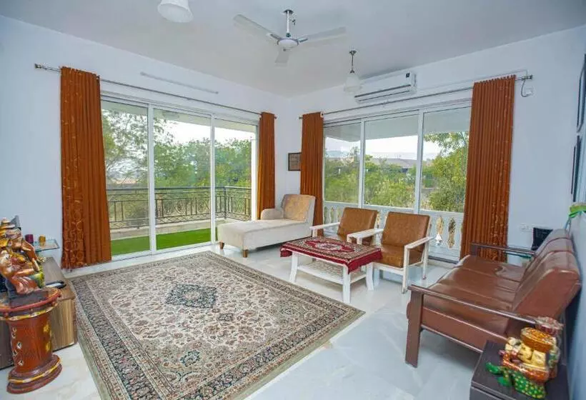 ペンション Bendre S Holiday Home Karla