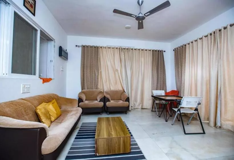 ペンション Bendre S Holiday Home Karla