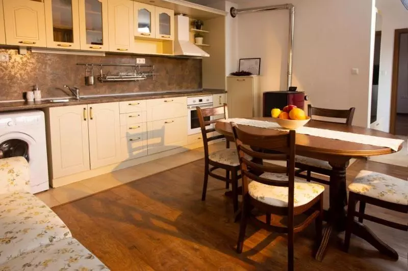 Majatalo Guest House Arima