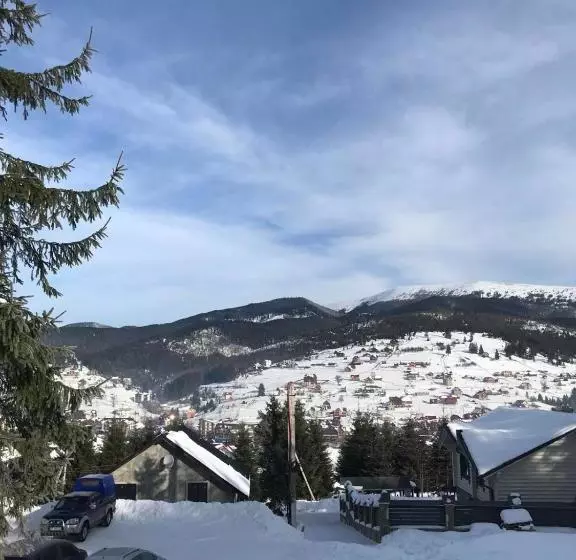 Majatalo Hirska Kazka