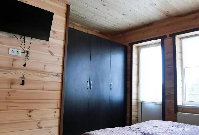 Majatalo Hirska Kazka