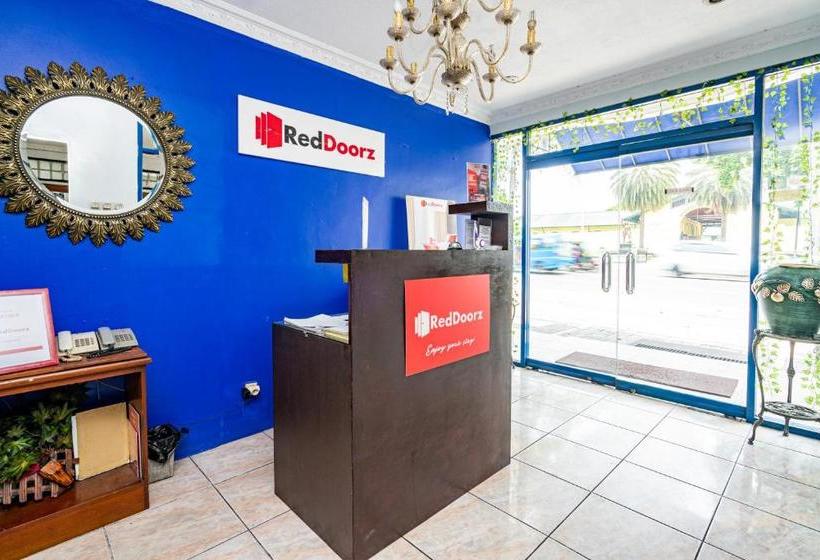 بنسيون Reddoorz Near Istana Bogor