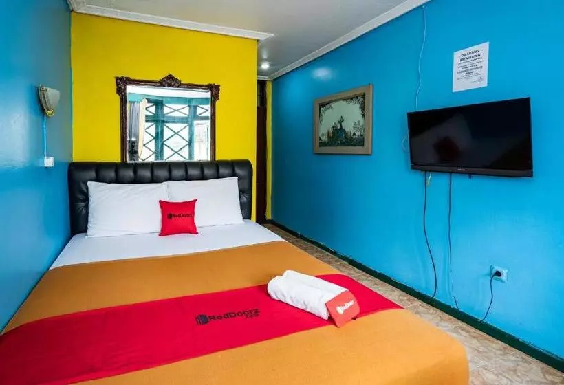 Majatalo Reddoorz Near Istana Bogor