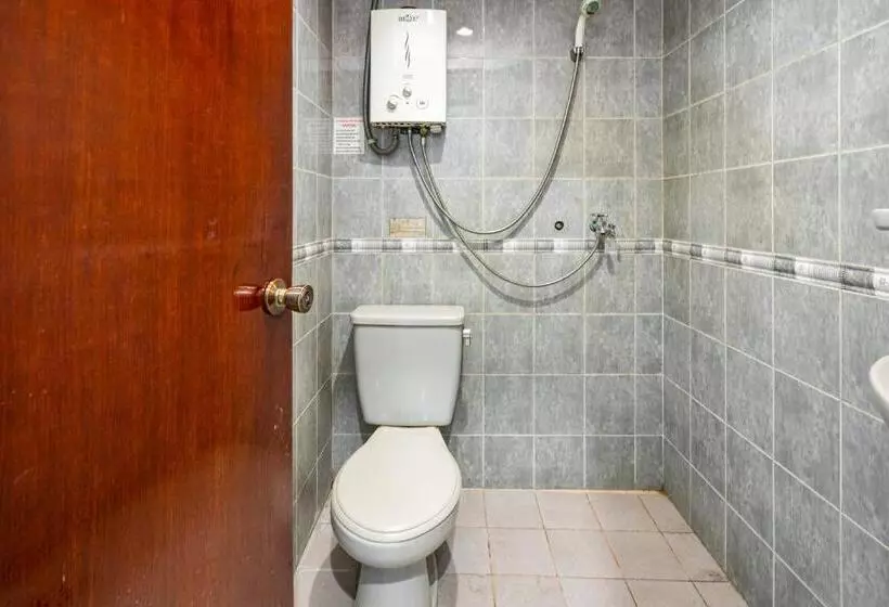 Majatalo Reddoorz Near Istana Bogor