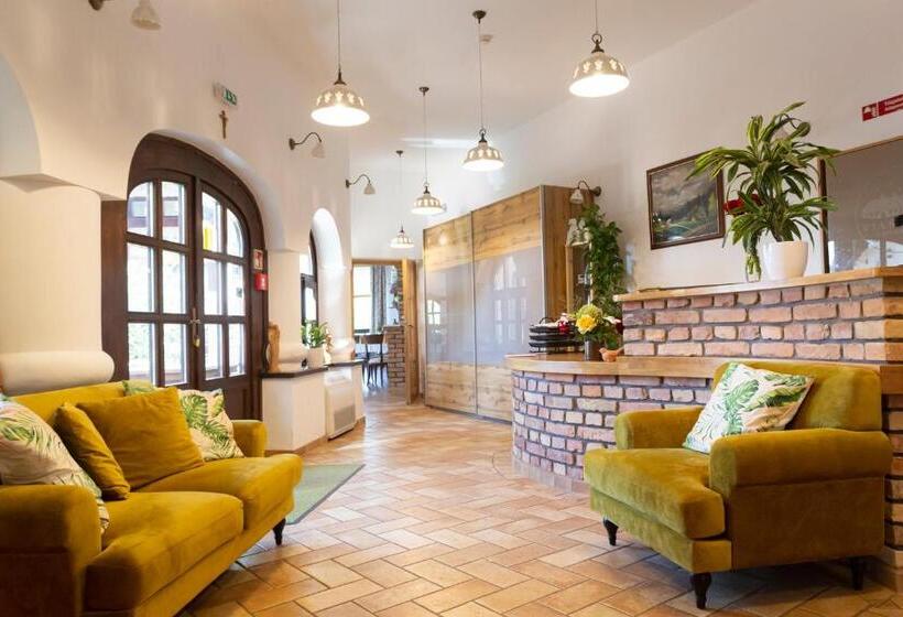 Nocleg ze śniadaniem Fiastyúk Udvarház