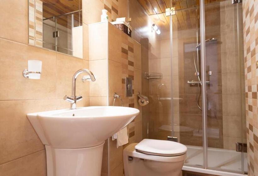 Nocleg ze śniadaniem Fiastyúk Udvarház