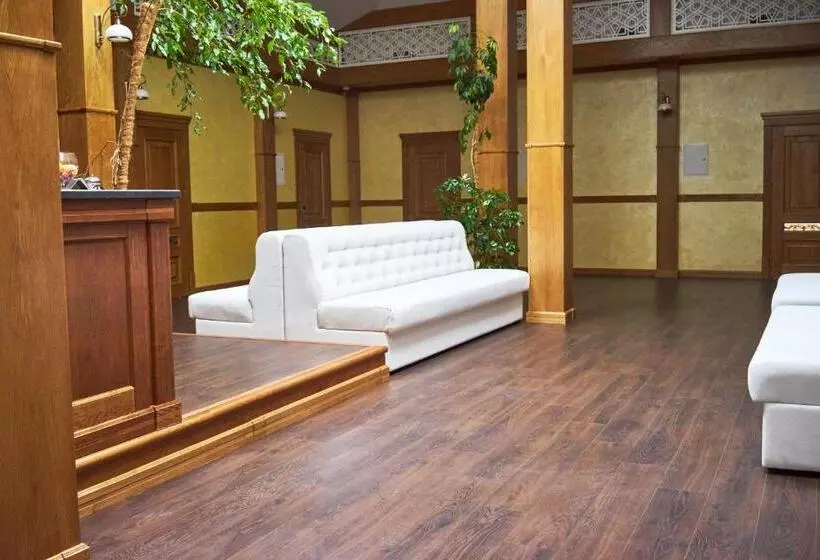 ホテル східний