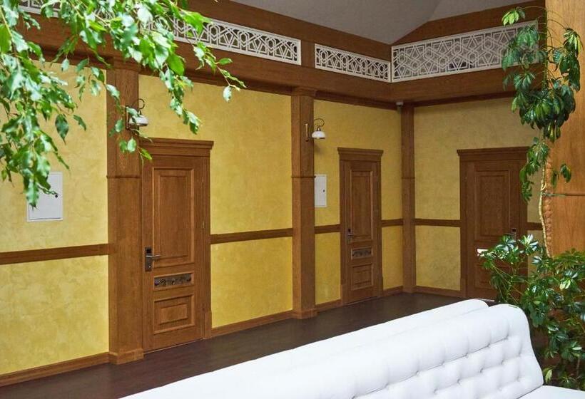 Hotel східний