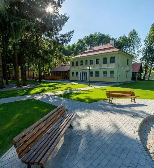 ホテル Arcus Education Center