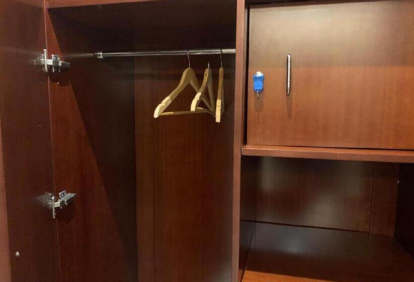 בית מלון כפרי Ganesh Meridian