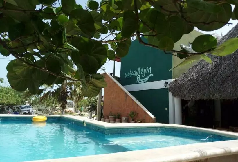 Hotelli Hospedaje Wotoch Aayin
