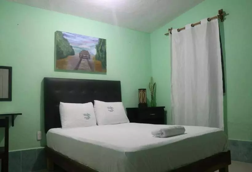 Hotelli Hospedaje Wotoch Aayin