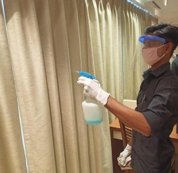 Отель Monarch Center Point Near Dahanu Beach, Bordi