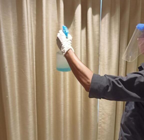 Отель Monarch Center Point Near Dahanu Beach, Bordi