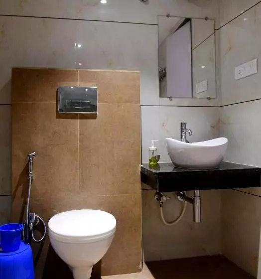 ホテル Monarch Center Point Near Dahanu Beach, Bordi