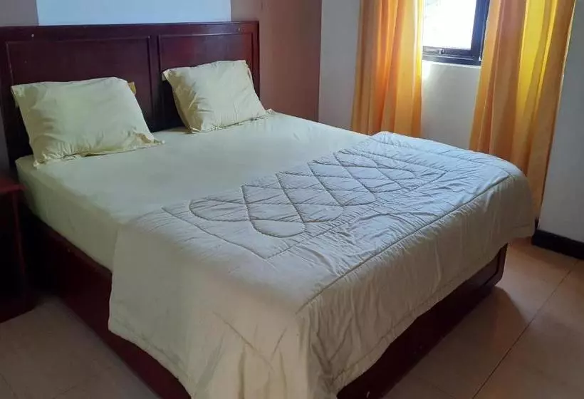 Hotelli Oyo 3184 Grand Blang Asan