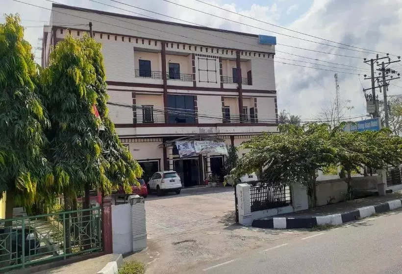 Hotelli Oyo 3184 Grand Blang Asan