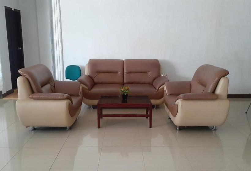 בית מלון כפרי Oyo 3184 Grand Blang Asan