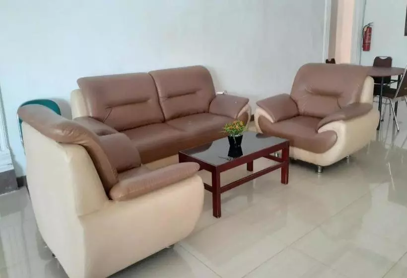 Hotelli Oyo 3184 Grand Blang Asan