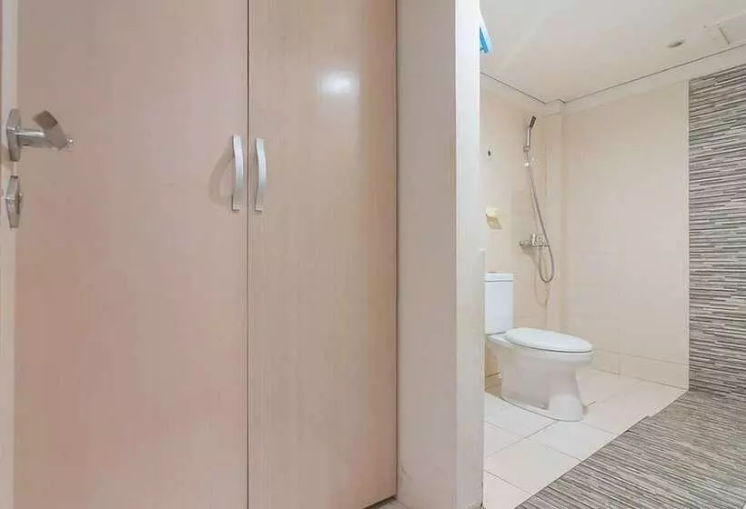 ホテル Reddoorz Plus Near Sepinggan Airport 3 Balikpapan