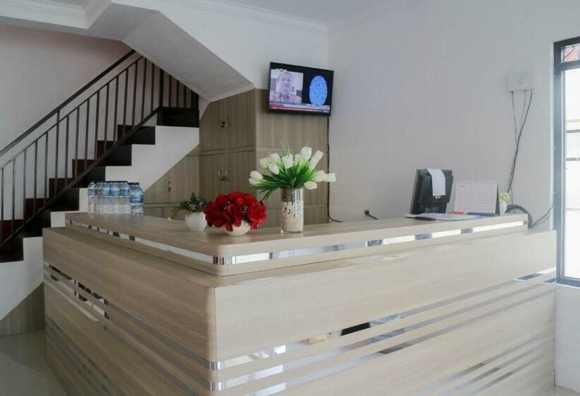 Szálloda Savindra Residence Syariah Redpartner