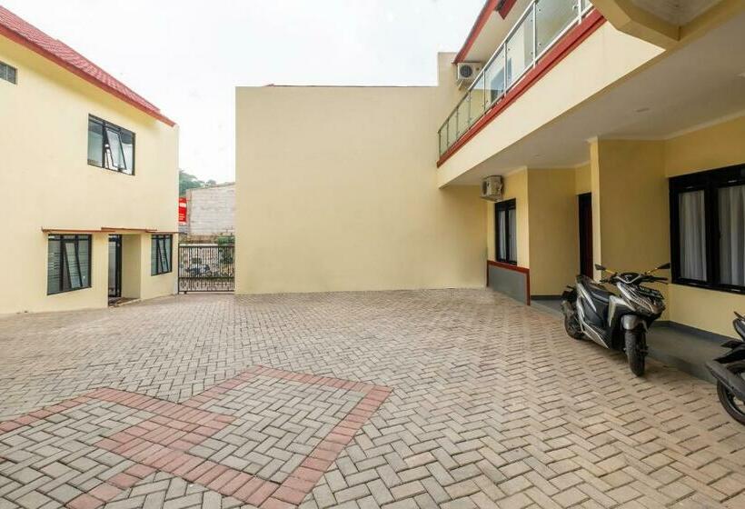 Szálloda Savindra Residence Syariah Redpartner