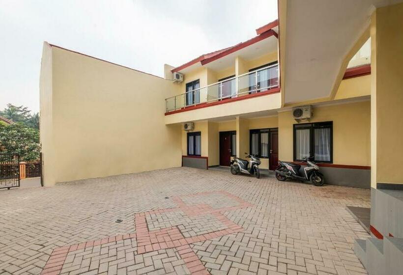 Szálloda Savindra Residence Syariah Redpartner