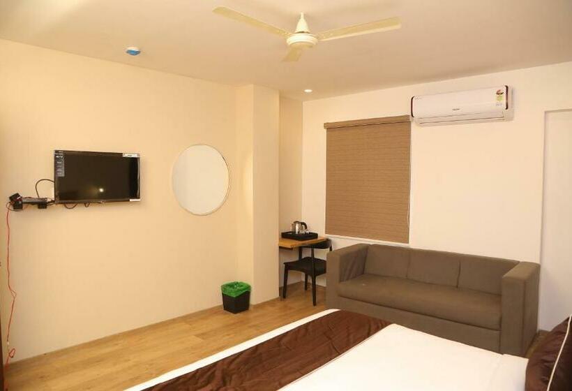 Hotel Vishnu Paradise