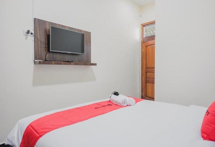 פנסיון Reddoorz Plus @ Jalan Dr. Cipto Mangunkusumo Lampung