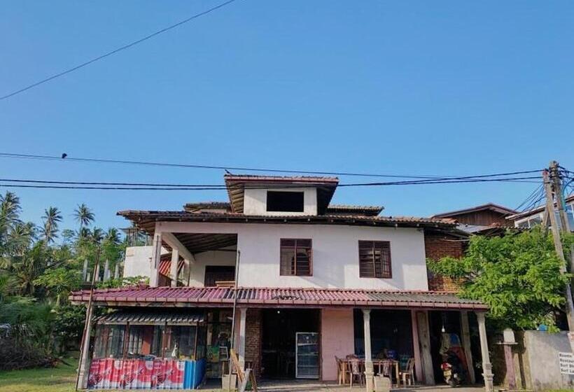 Pansiyon The Wave Surf Inn Midigama