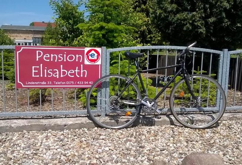 Pension Elisabeth Am Elberadweg